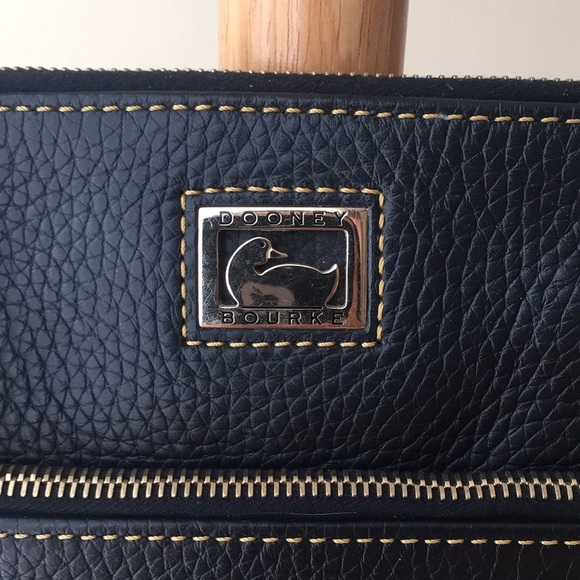 DOONEY & BOURKE Pebble Grain Leather Crossbody - Picture 4 of 16